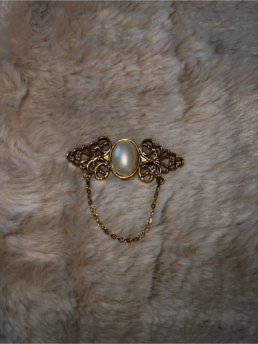 Gold Filigree Brooch with Pearl Cabochon and Chain